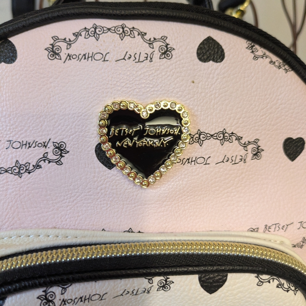 Betset Johnson Mini Convertible Backpack - Picture 10 of 10
